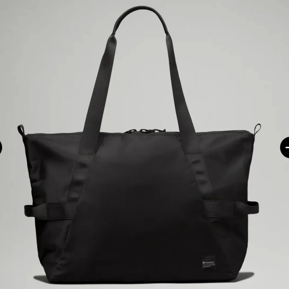 Lululemon All Day Essentials Tote Black NWT - Picture 2 of 13